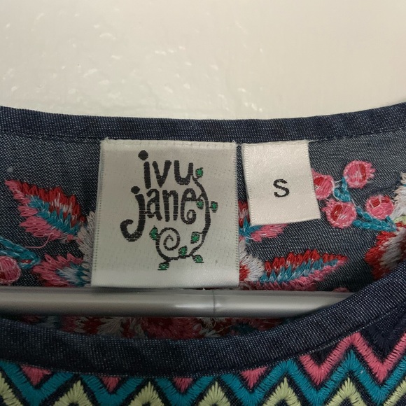 Denim embroidered dress - Picture 2 of 3